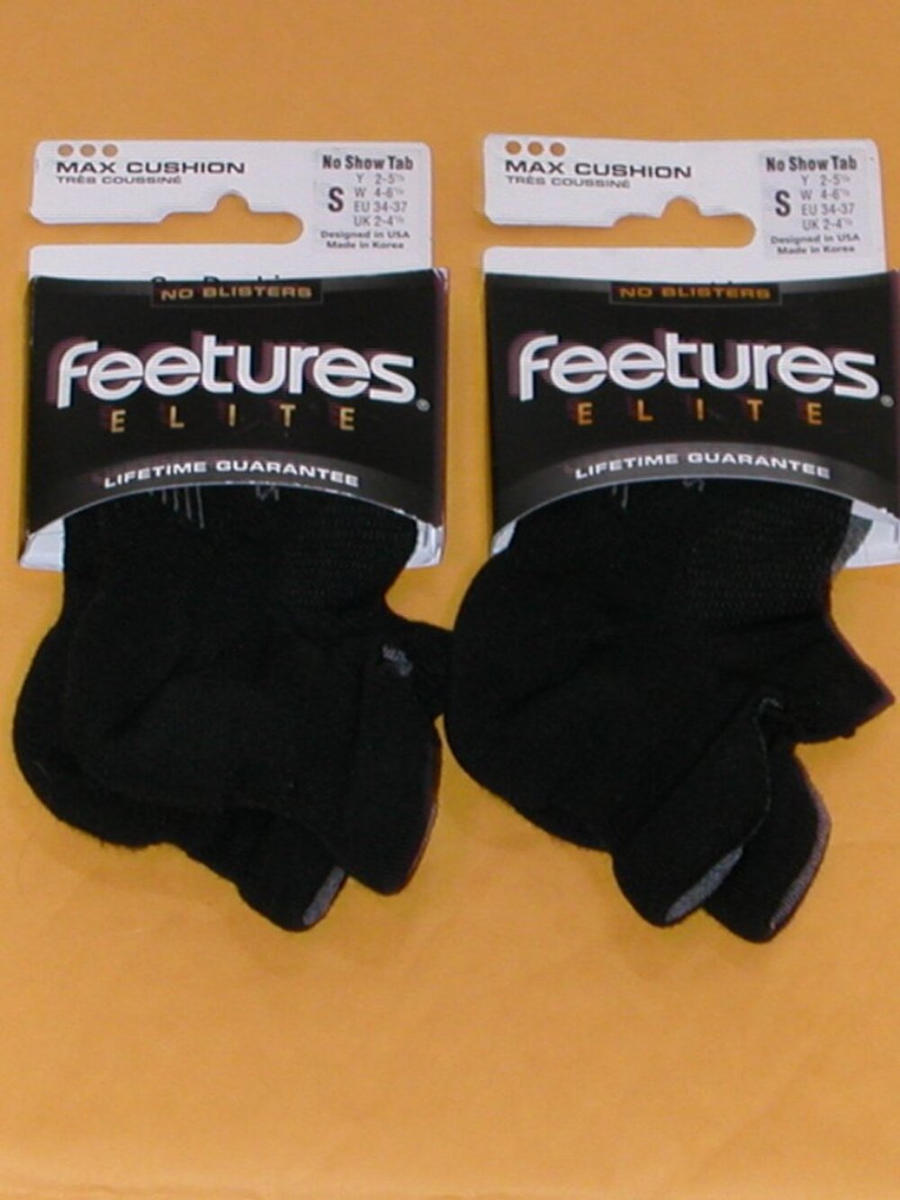 2 Pairs Feetures Elite Max Cushion No Show Tab Socks Women's Small NWT Black